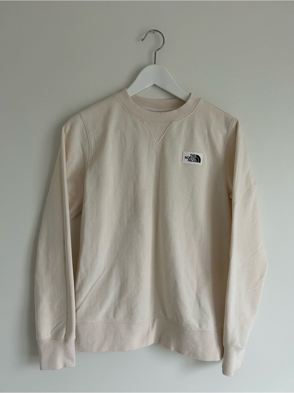 The North Face Women's Beige Crewneck Logo Fleece Pullover Sweatshirt XS